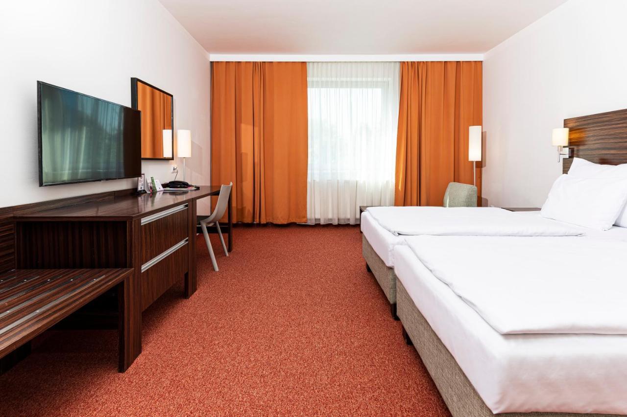 Hotel Euro Pardubice Dış mekan fotoğraf