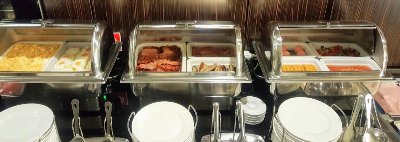 Hotel Euro Pardubice Dış mekan fotoğraf