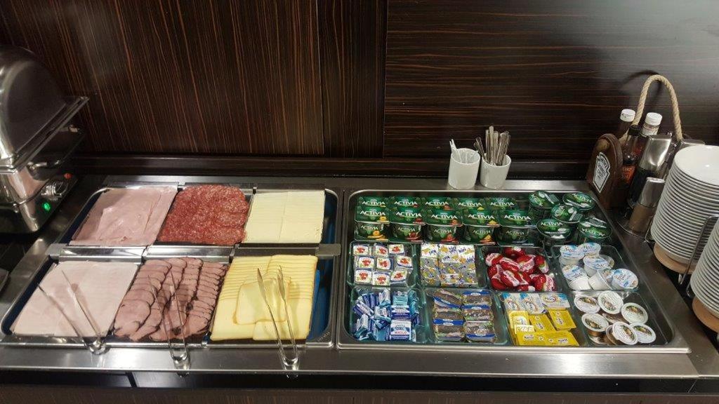 Hotel Euro Pardubice Dış mekan fotoğraf