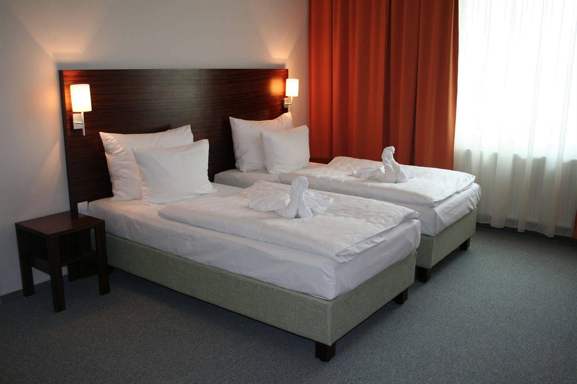 Hotel Euro Pardubice Dış mekan fotoğraf