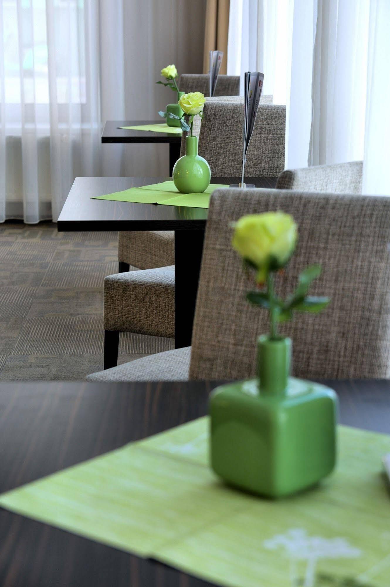 Hotel Euro Pardubice Dış mekan fotoğraf
