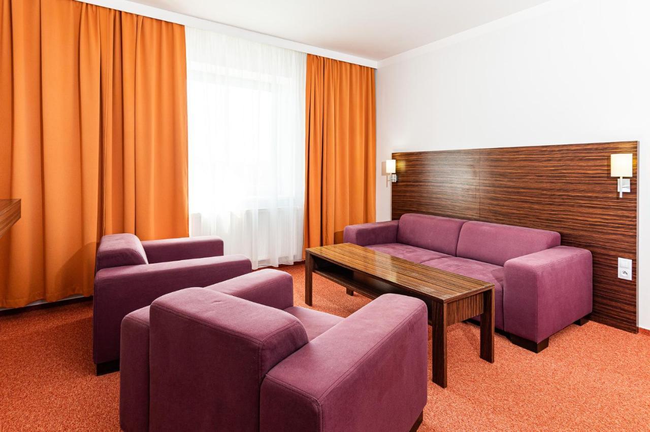 Hotel Euro Pardubice Dış mekan fotoğraf